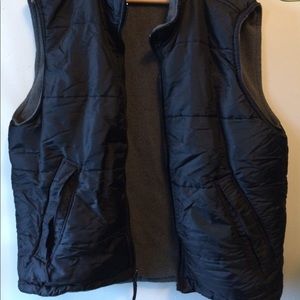 Men’s reversable vest